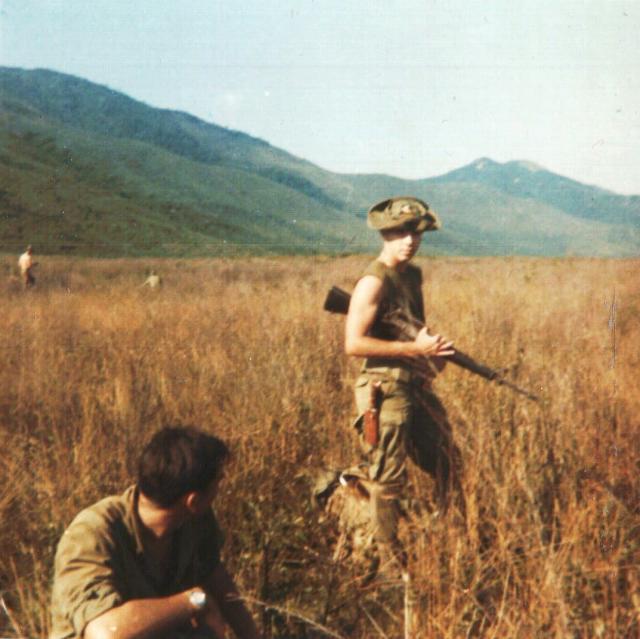 Sgt Lentz standing Paradez
